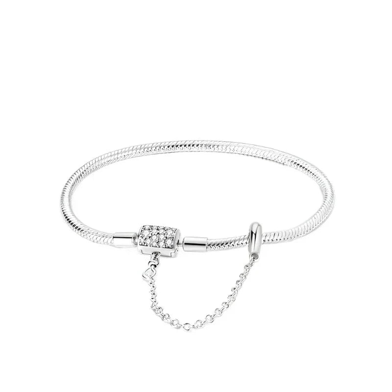 Chain Link Charm Bracelet